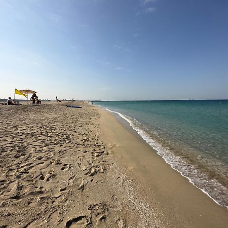 Holiday Home La Mer Dubaï Extérieur photo